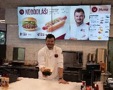 Stop Cafe posouv� ob�erstven� na �erpac�ch stanic�ch